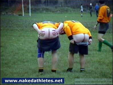 mooning_ruggers.jpg